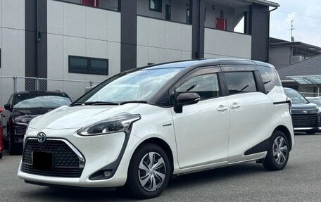 Toyota Sienta II, 2022 год, 1 037 000 рублей, 3 фотография