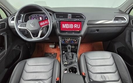 Volkswagen Tiguan II, 2022 год, 2 520 000 рублей, 7 фотография