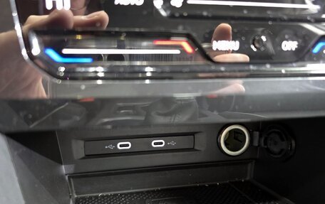 Volkswagen Tiguan II, 2021 год, 2 420 000 рублей, 18 фотография
