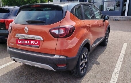 Renault Kaptur I рестайлинг, 2018 год, 1 450 000 рублей, 4 фотография