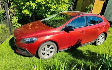 Volvo V40 Cross Country I, 2014 год, 1 203 000 рублей, 2 фотография