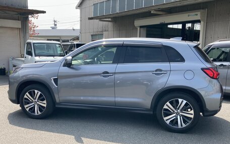 Mitsubishi RVR III рестайлинг, 2023 год, 1 799 000 рублей, 9 фотография