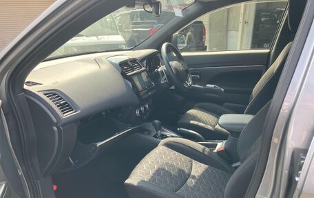 Mitsubishi RVR III рестайлинг, 2023 год, 1 799 000 рублей, 15 фотография