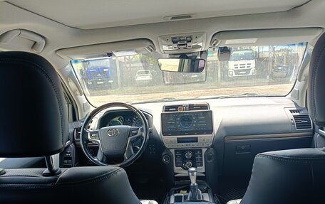Toyota Land Cruiser Prado 150 рестайлинг 2, 2020 год, 6 750 000 рублей, 6 фотография