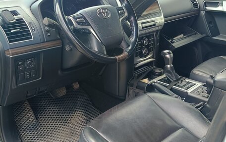 Toyota Land Cruiser Prado 150 рестайлинг 2, 2020 год, 6 750 000 рублей, 8 фотография
