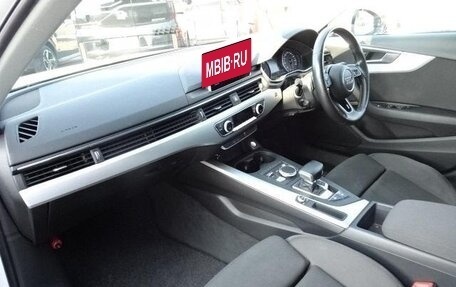 Audi A4, 2016 год, 1 380 000 рублей, 10 фотография