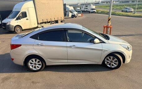 Hyundai Solaris II рестайлинг, 2016 год, 900 000 рублей, 3 фотография