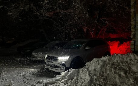 Volkswagen Tiguan II, 2021 год, 3 830 000 рублей, 5 фотография