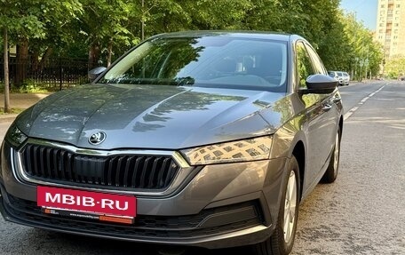Skoda Octavia IV, 2021 год, 2 350 000 рублей, 2 фотография
