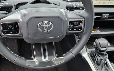 Toyota RAV4, 2026 год, 3 850 000 рублей, 13 фотография
