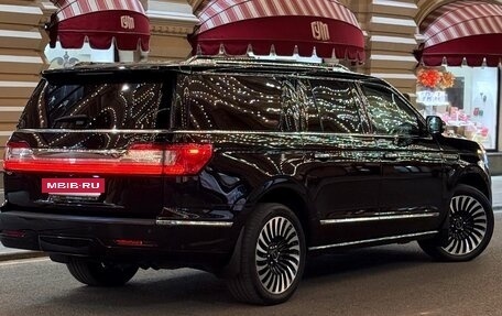 Lincoln Navigator, 2019 год, 7 550 000 рублей, 3 фотография