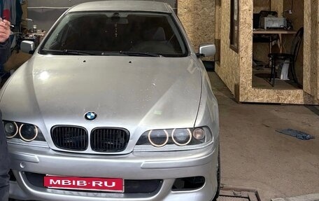 BMW 5 серия, 2000 год, 630 000 рублей, 1 фотография