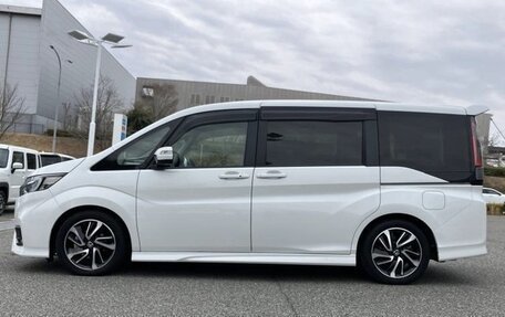 Honda Stepwgn IV, 2021 год, 2 052 000 рублей, 5 фотография
