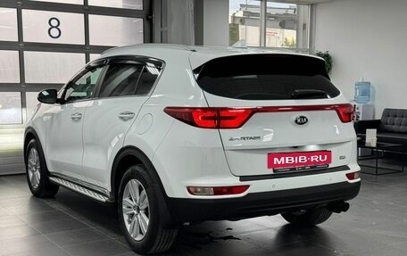 KIA Sportage IV рестайлинг, 2018 год, 2 099 000 рублей, 9 фотография