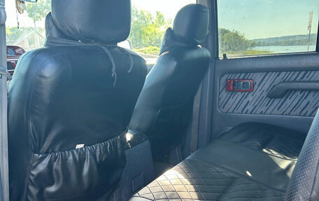 Toyota Land Cruiser Prado 90 рестайлинг, 1997 год, 1 170 000 рублей, 7 фотография