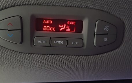 KIA Carnival III, 2018 год, 2 700 000 рублей, 27 фотография