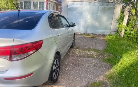 KIA Rio III рестайлинг, 2015 год, 1 059 000 рублей, 4 фотография