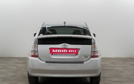 Toyota Prius, 2009 год, 675 000 рублей, 4 фотография