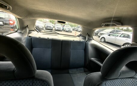 Mitsubishi Colt VI рестайлинг, 2002 год, 189 000 рублей, 13 фотография