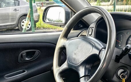 Mitsubishi Colt VI рестайлинг, 2002 год, 189 000 рублей, 11 фотография