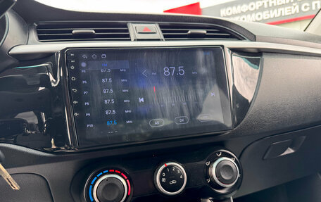 KIA Rio IV, 2019 год, 1 370 000 рублей, 9 фотография