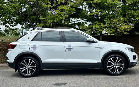 Volkswagen T-Roc I, 2022 год, 1 530 000 рублей, 6 фотография