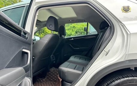 Volkswagen T-Roc I, 2022 год, 1 530 000 рублей, 11 фотография