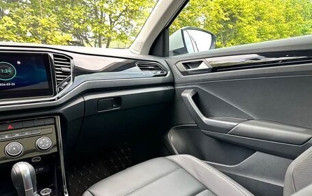 Volkswagen T-Roc I, 2022 год, 1 530 000 рублей, 12 фотография