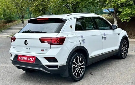 Volkswagen T-Roc I, 2022 год, 1 530 000 рублей, 5 фотография