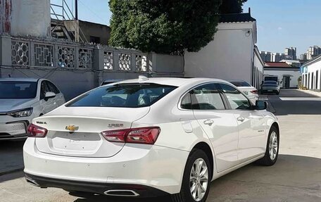 Chevrolet Malibu IX, 2023 год, 1 350 000 рублей, 6 фотография
