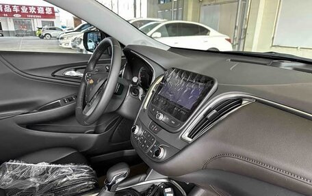 Chevrolet Malibu IX, 2023 год, 1 350 000 рублей, 13 фотография