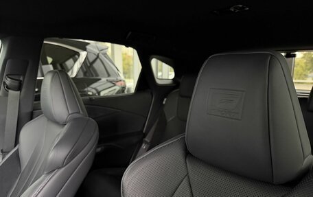 Lexus RX IV рестайлинг, 2022 год, 14 фотография