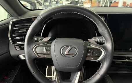 Lexus RX IV рестайлинг, 2022 год, 16 фотография