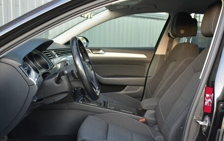 Volkswagen Passat B8 рестайлинг, 2019 год, 1 829 888 рублей, 18 фотография