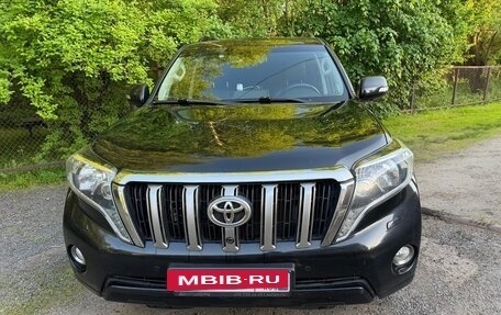 Toyota Land Cruiser Prado 150 рестайлинг 2, 2017 год, 4 200 000 рублей, 7 фотография