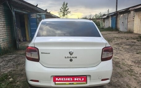 Renault Logan II, 2015 год, 200 000 рублей, 4 фотография