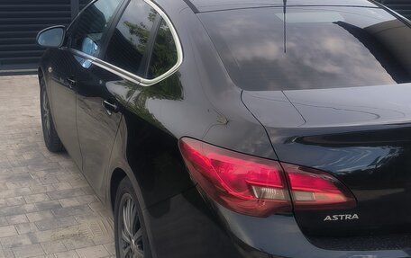 Opel Astra J, 2014 год, 915 000 рублей, 5 фотография