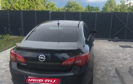 Opel Astra J, 2014 год, 915 000 рублей, 4 фотография