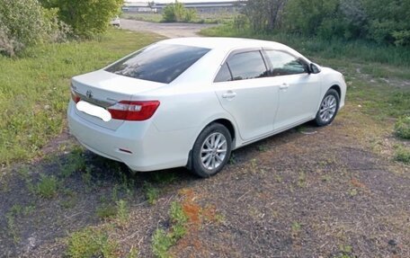Toyota Camry, 2014 год, 1 950 000 рублей, 4 фотография