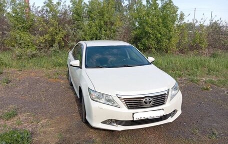 Toyota Camry, 2014 год, 1 950 000 рублей, 2 фотография