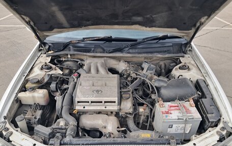 Toyota Camry, 2000 год, 599 999 рублей, 14 фотография