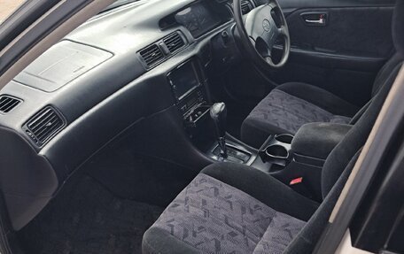Toyota Camry, 2000 год, 599 999 рублей, 13 фотография