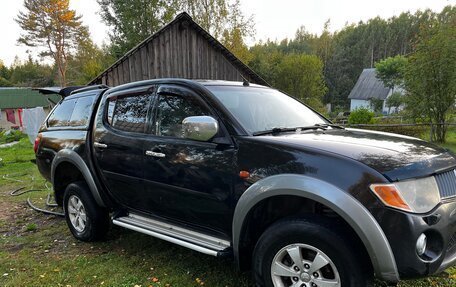 Mitsubishi L200 IV рестайлинг, 2008 год, 1 000 000 рублей, 2 фотография