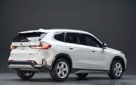 BMW X1, 2023 год, 2 800 000 рублей, 3 фотография