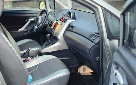 Toyota Verso I, 2011 год, 1 250 000 рублей, 3 фотография