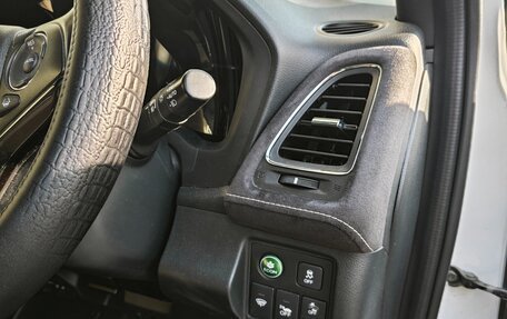 Honda Vezel, 2019 год, 1 690 000 рублей, 23 фотография