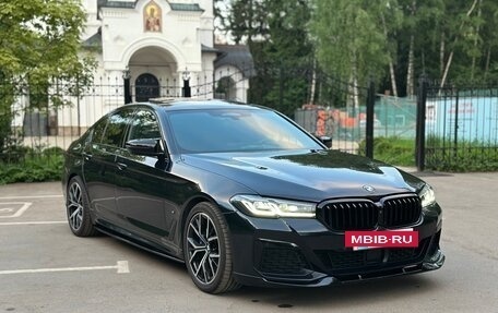 BMW 5 серия, 2020 год, 5 320 000 рублей, 2 фотография