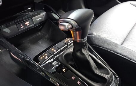 KIA Stonic, 2018 год, 1 070 123 рублей, 9 фотография