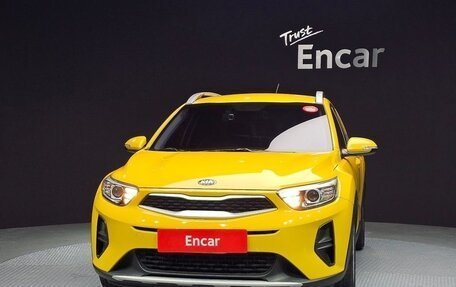 KIA Stonic, 2018 год, 1 070 123 рублей, 3 фотография