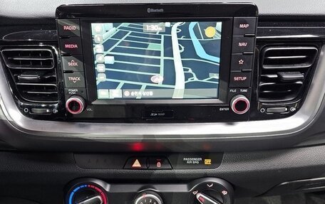 KIA Stonic, 2018 год, 1 070 123 рублей, 14 фотография